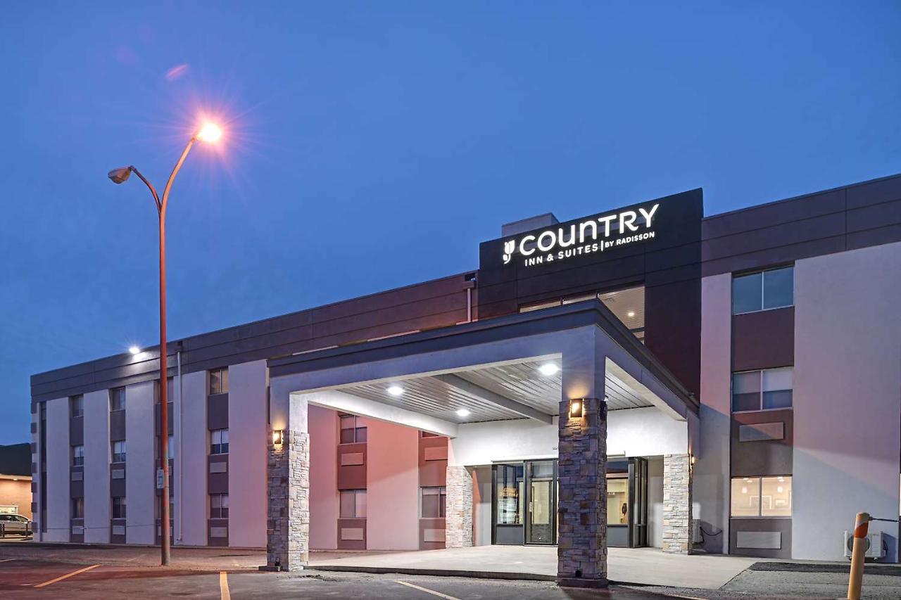 Country Inn & Suites By Radisson, Pierre, Sd Exterior photo